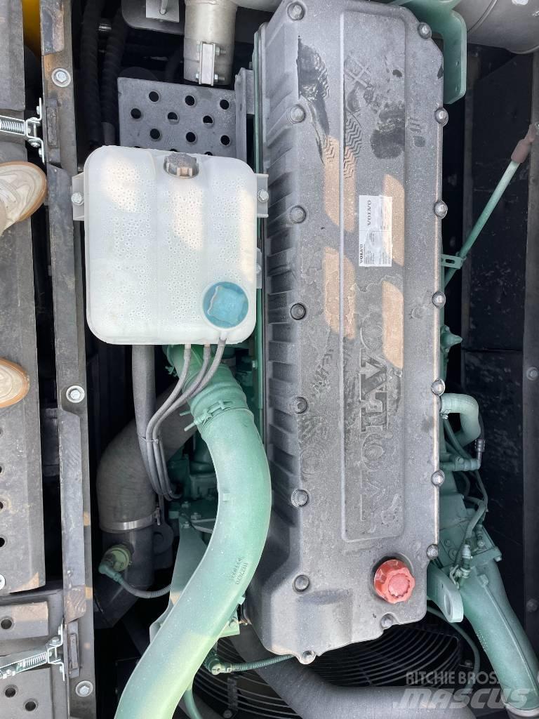 Volvo 360 대형 굴삭기 29톤 이상