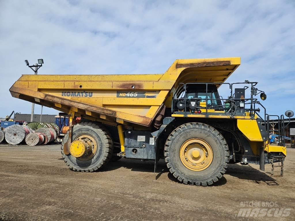 Komatsu HD465-8 건설현장 덤프트럭
