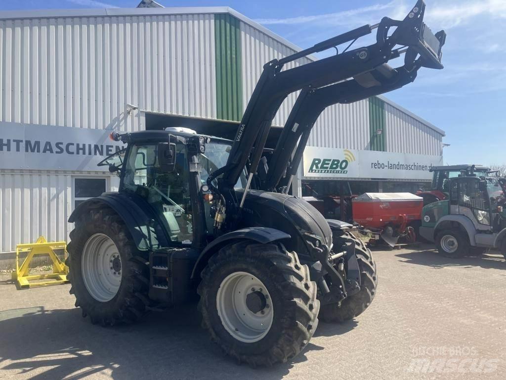 Valtra N 175 트랙터