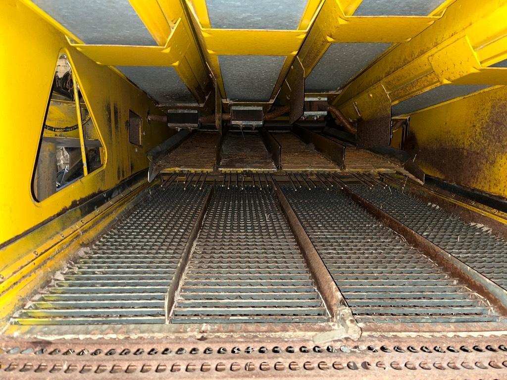 Sampo-Rosenlew 2050 콤바인 수확기