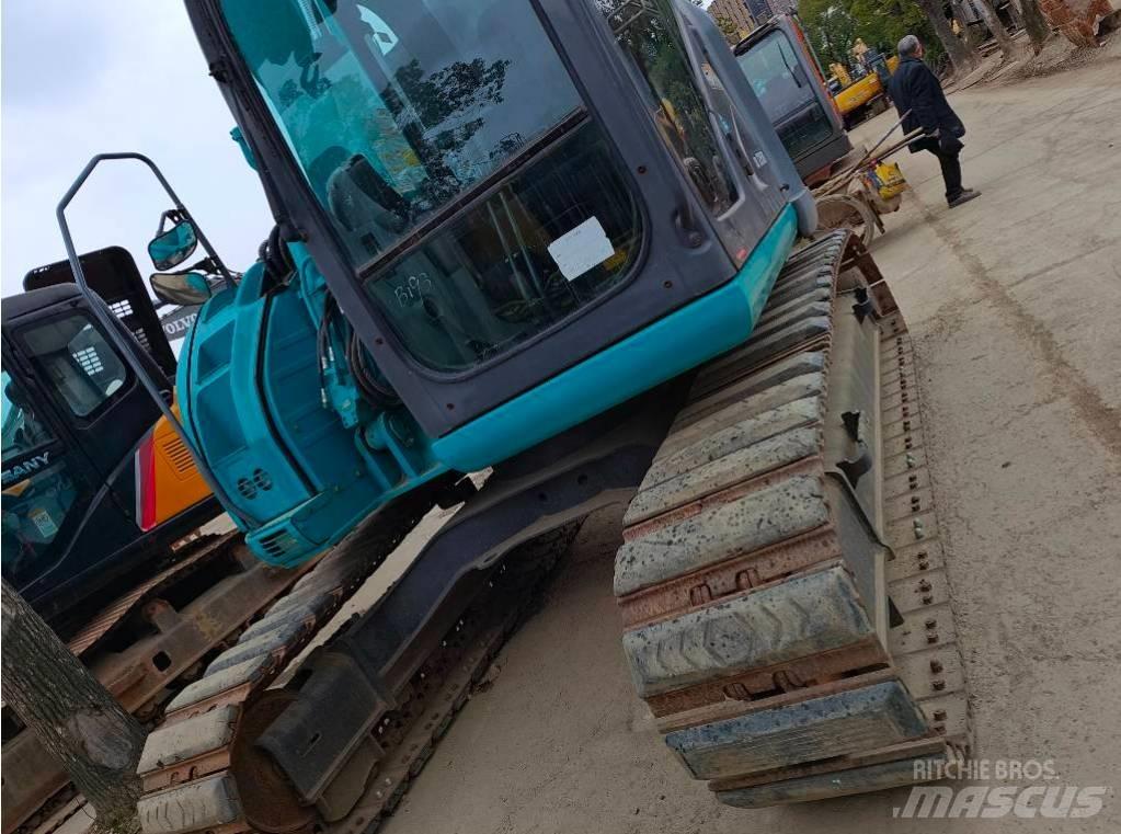 Kobelco SK 135 SR 대형 굴삭기 29톤 이상