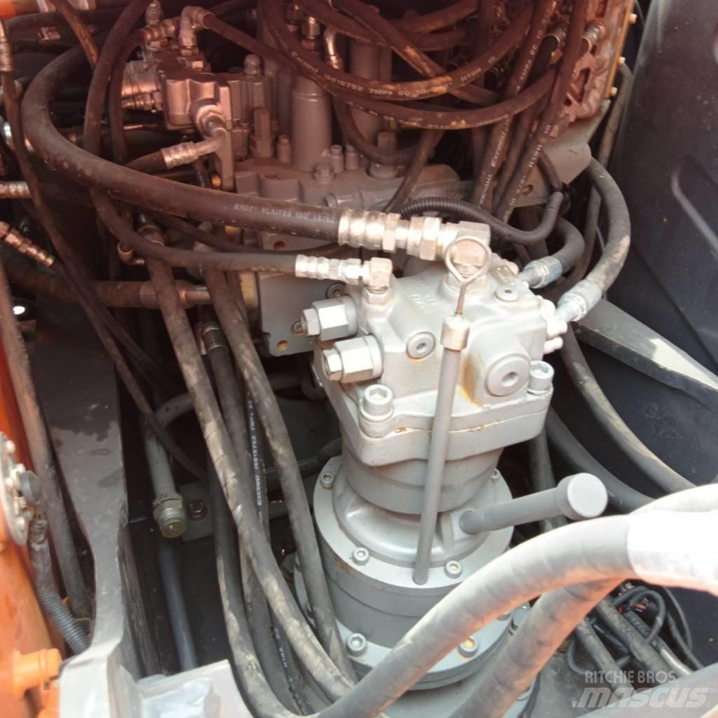 Hitachi ZX 120 대형 굴삭기 29톤 이상