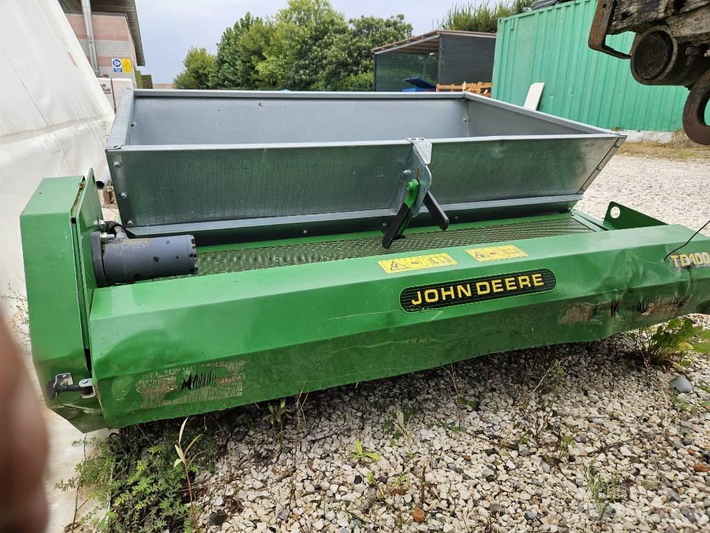 John Deere TD 100 스프래더