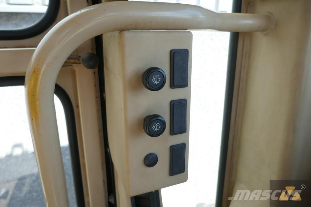 CAT 12H 그레이더