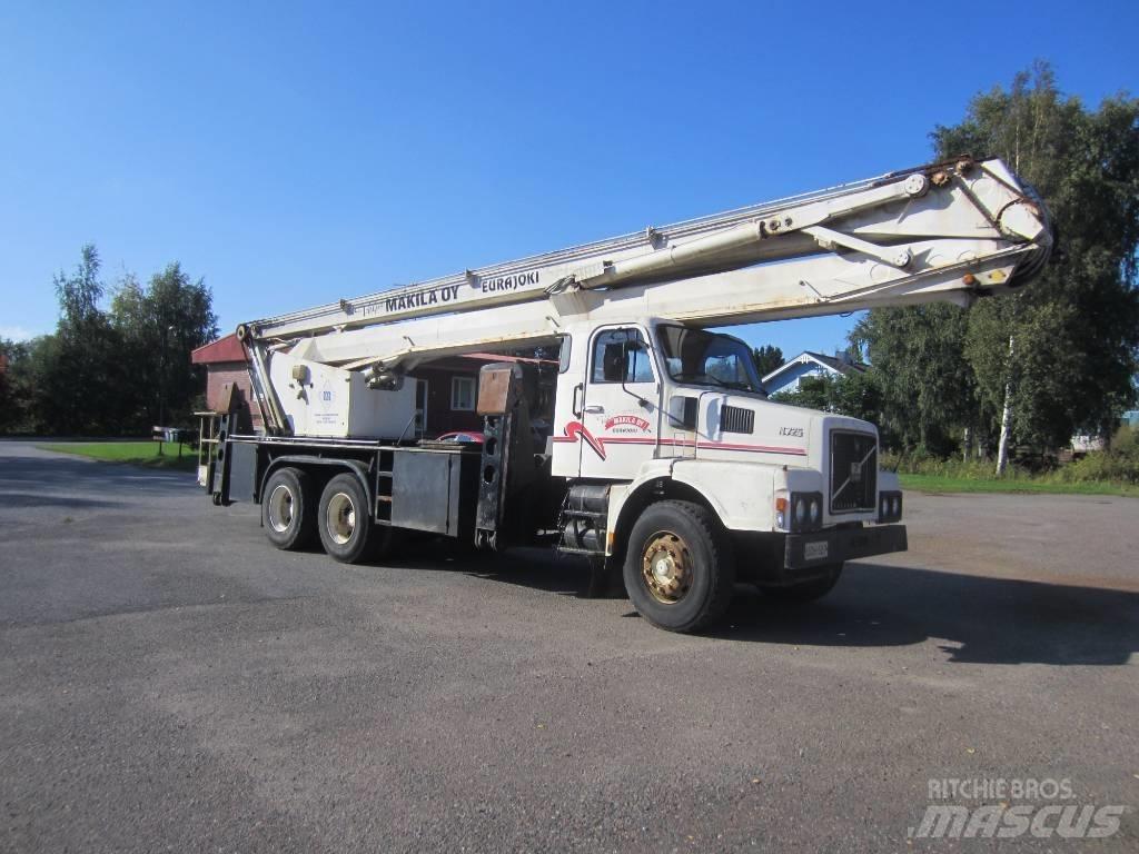 Volvo N 7 6X2 4600 크레인 트럭