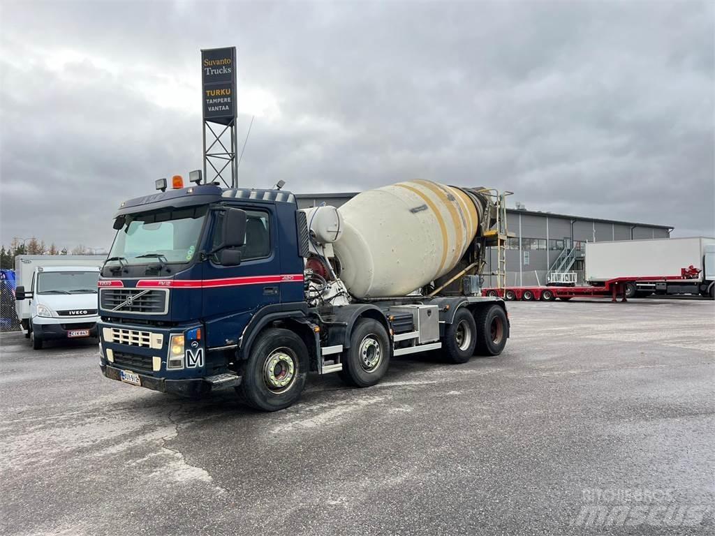 Volvo FM12 8X4 콘크리트 믹서트럭
