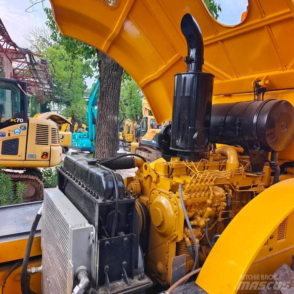 XCMG XS 223 J 싱글 드럼 롤러