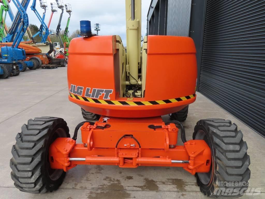JLG 600 AJ 관절형 전동이동 리프트
