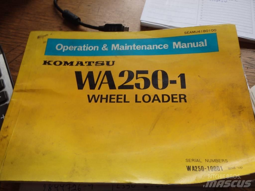 Komatsu WA 250-1  휠로우더