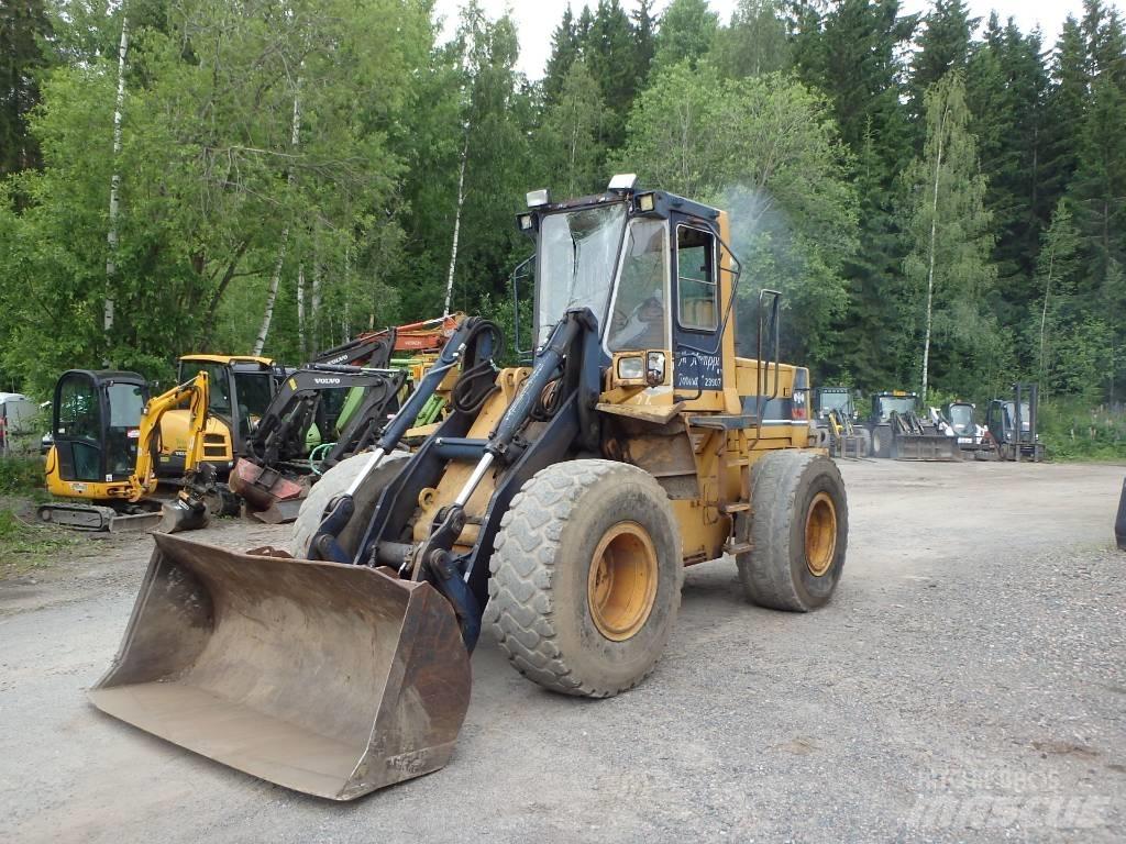 Komatsu WA 250-1  휠로우더
