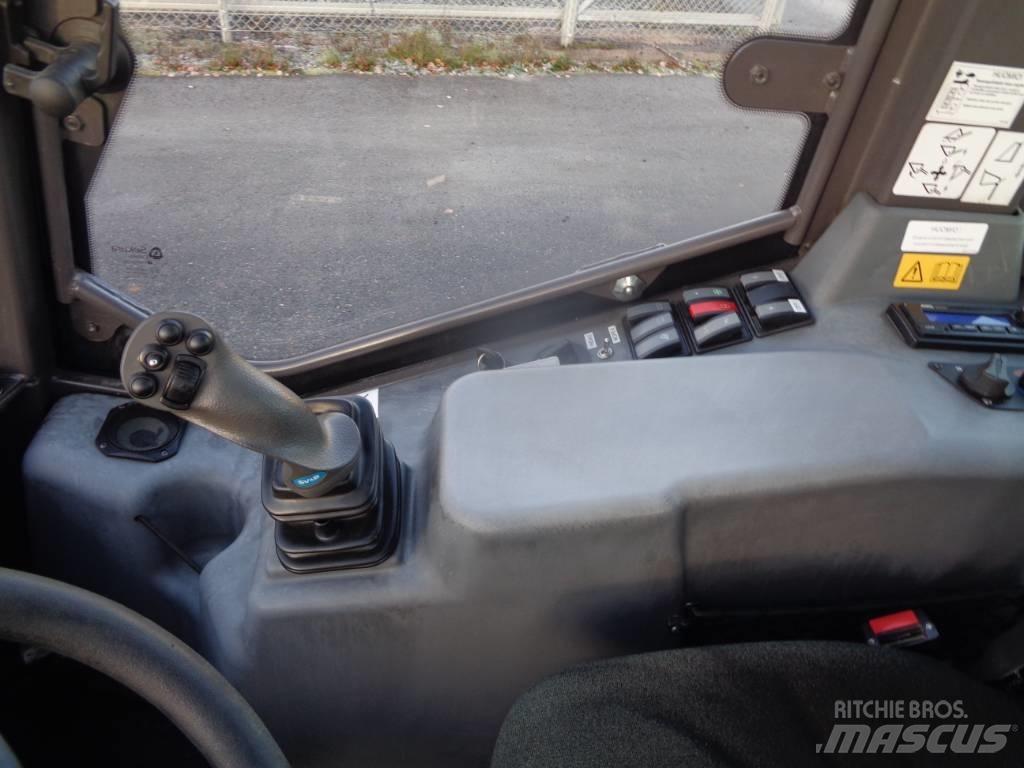 Mecalac AX850 V  휠로우더