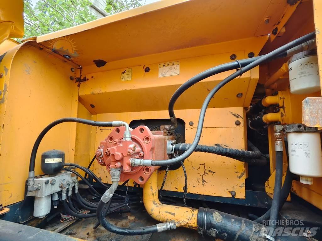 Hyundai R 300 LC-9S 대형 굴삭기 29톤 이상