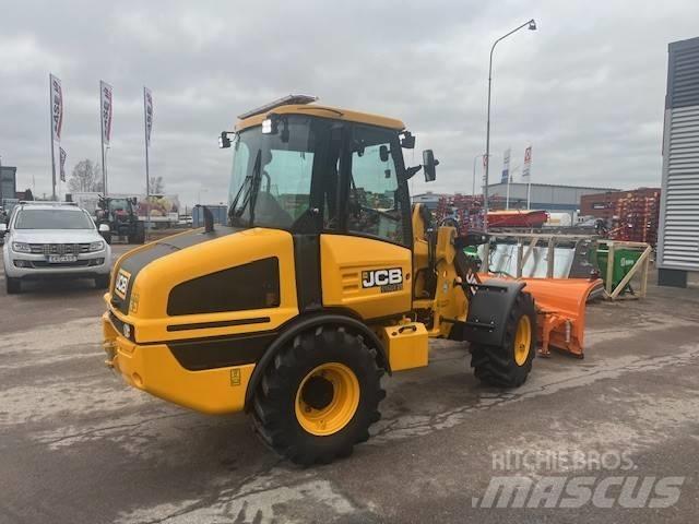 JCB 407 Agri  휠로우더