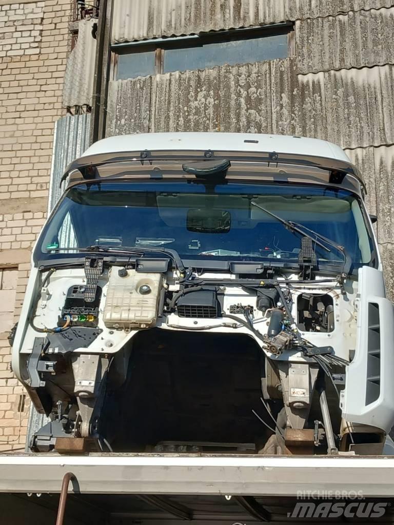 Renault Premium 460 캐빈 및 인테리어