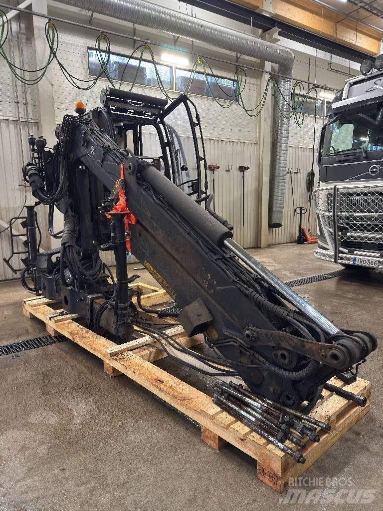 Loglift 118 S T 목재 크레인
