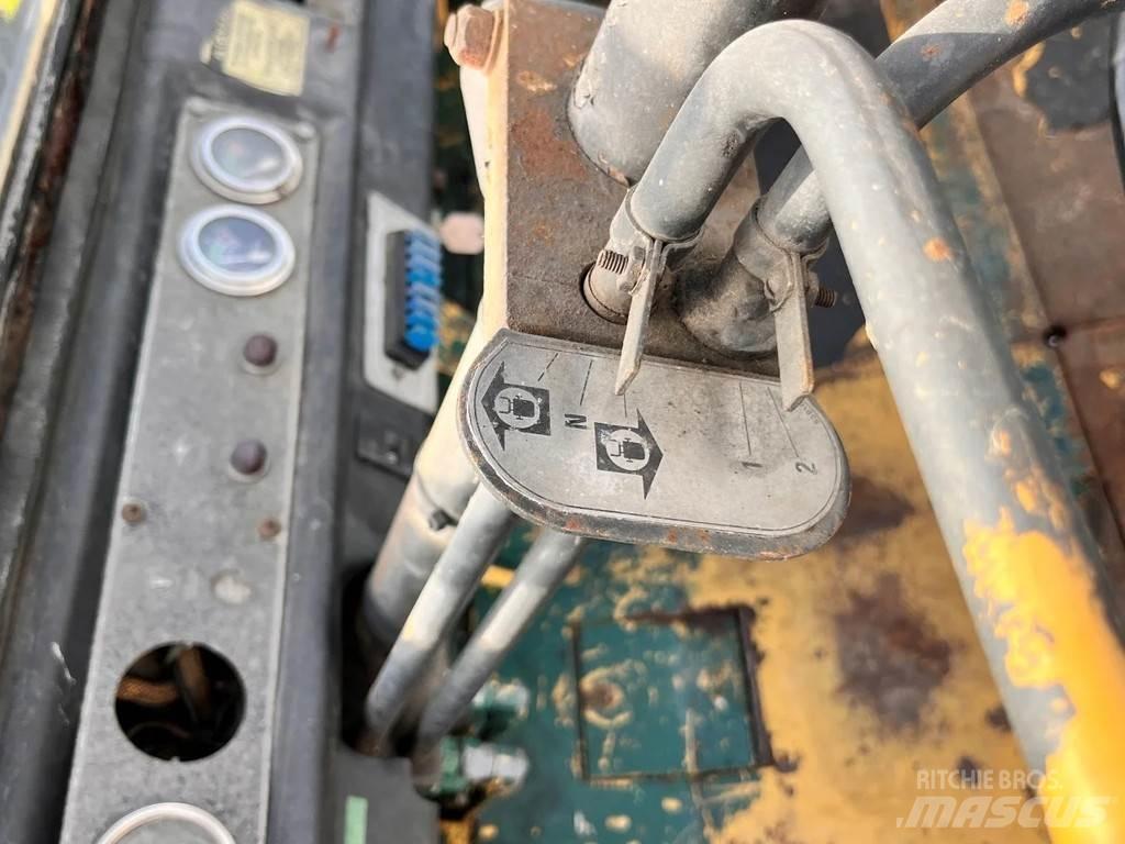 CAT V130 디젤 지게차