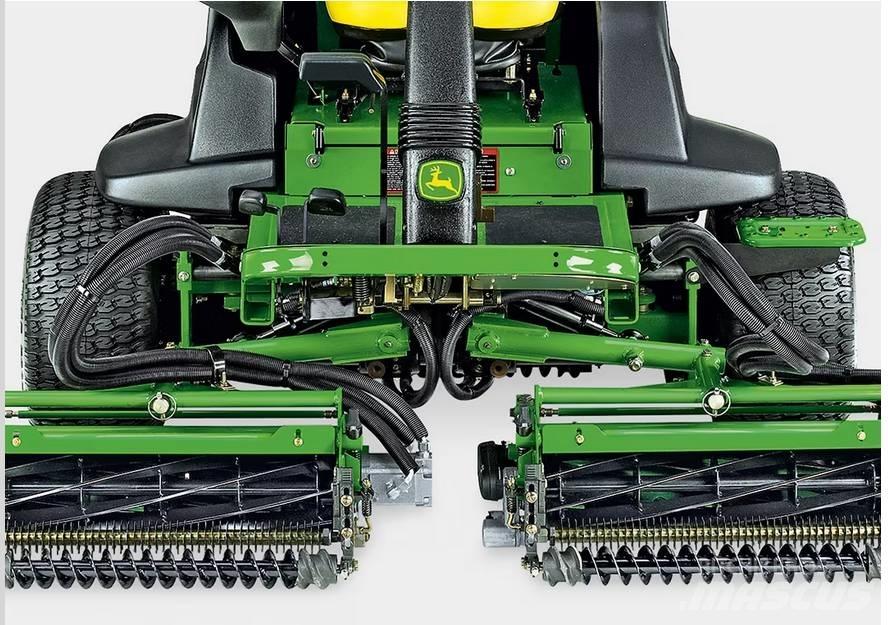 John Deere 2500 A 잔디깎기