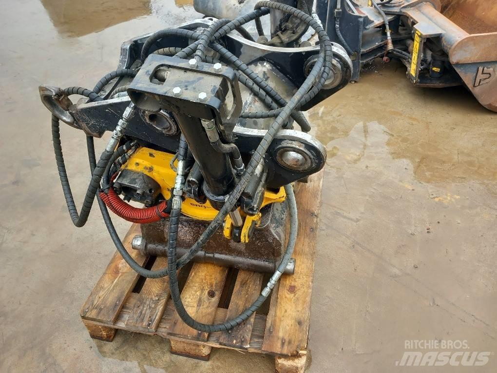 Engcon EC219 로테이터