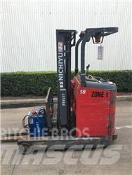 Nichiyu FBRAW18-E65 리치 트럭