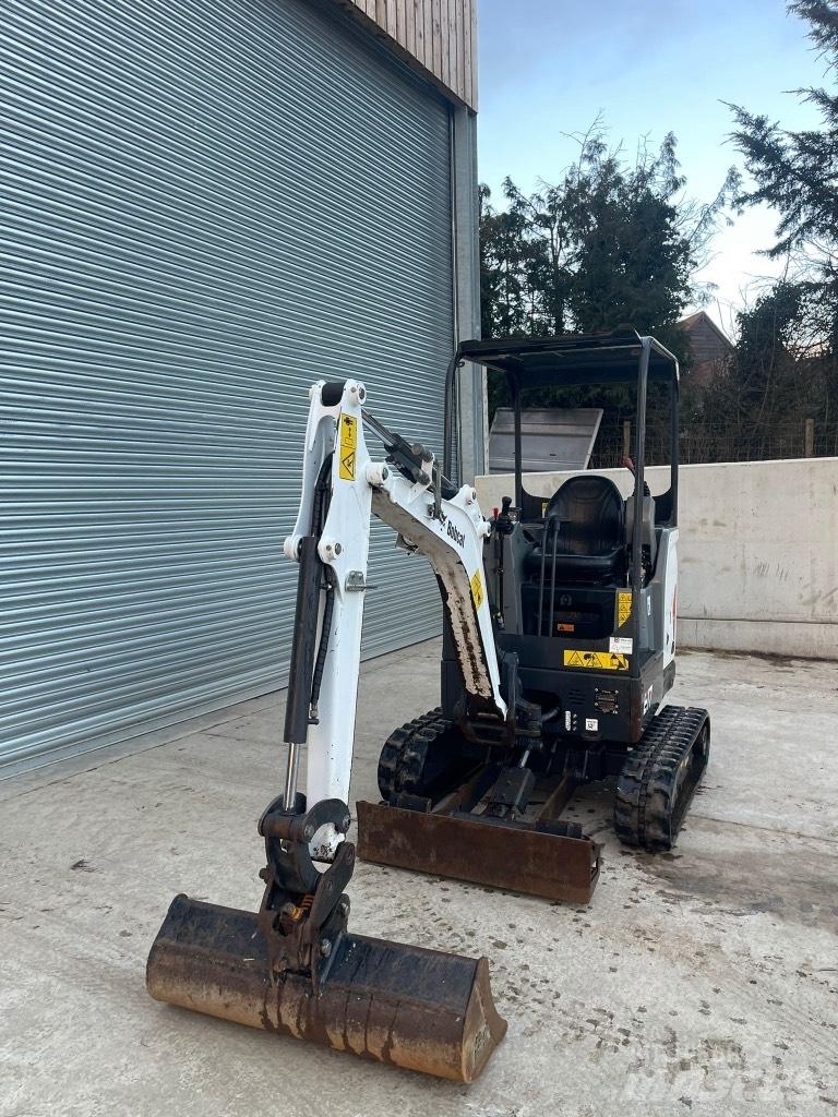 Bobcat E 17 소형 굴삭기 7톤 미만