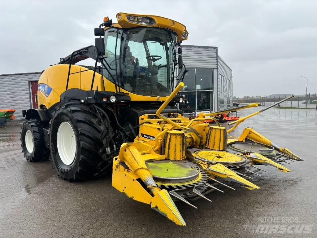 New Holland FR 500 자동 초지기계