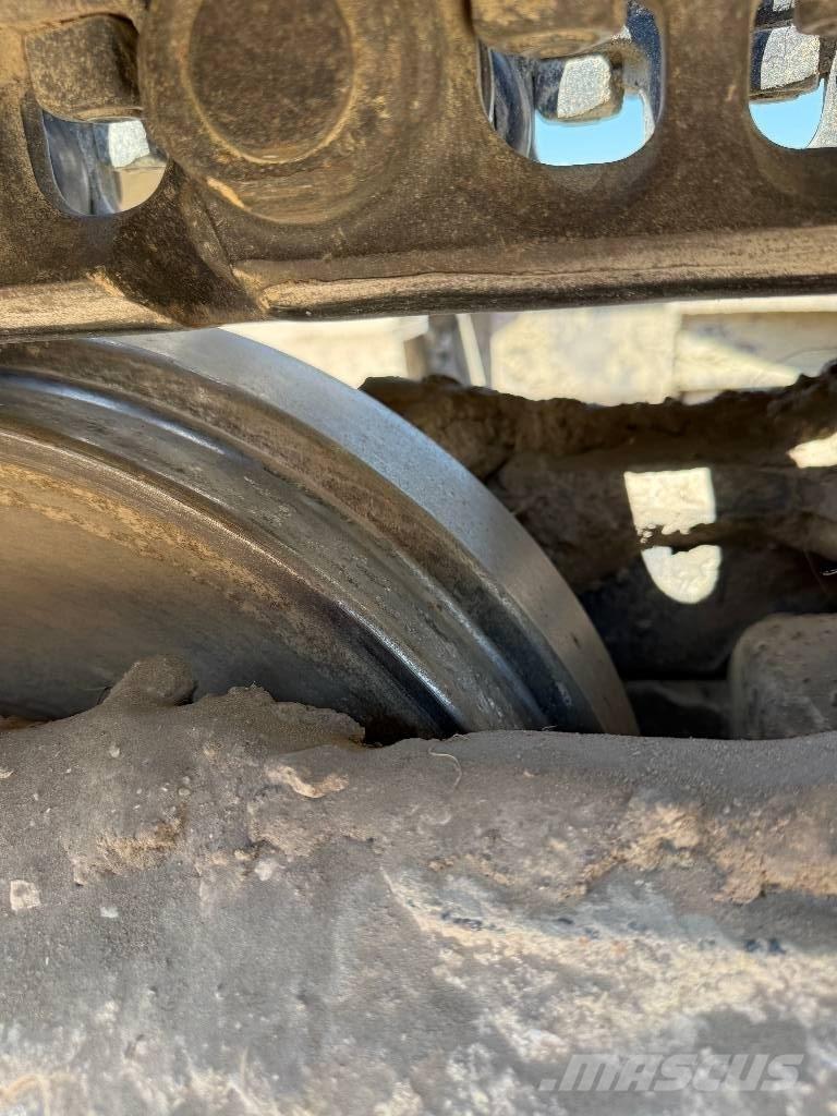 CAT 320 D 대형 굴삭기 29톤 이상