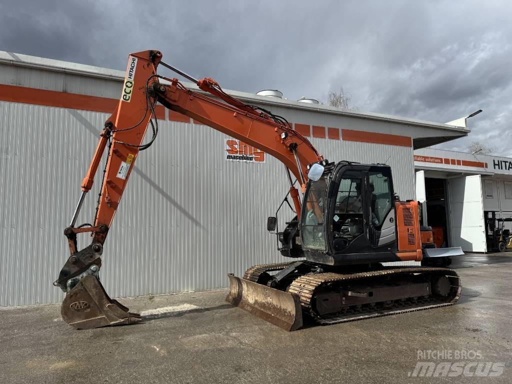 Hitachi ZX 135 US-6 대형 굴삭기 29톤 이상