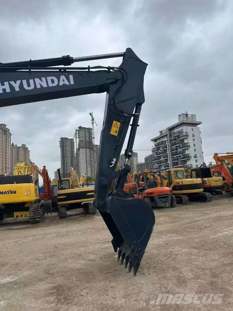 Hyundai 225LC-9T 대형 굴삭기 29톤 이상