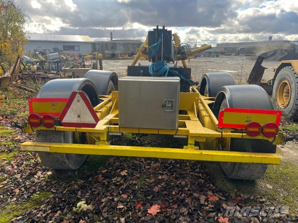 Lokomo AH132 그레이더