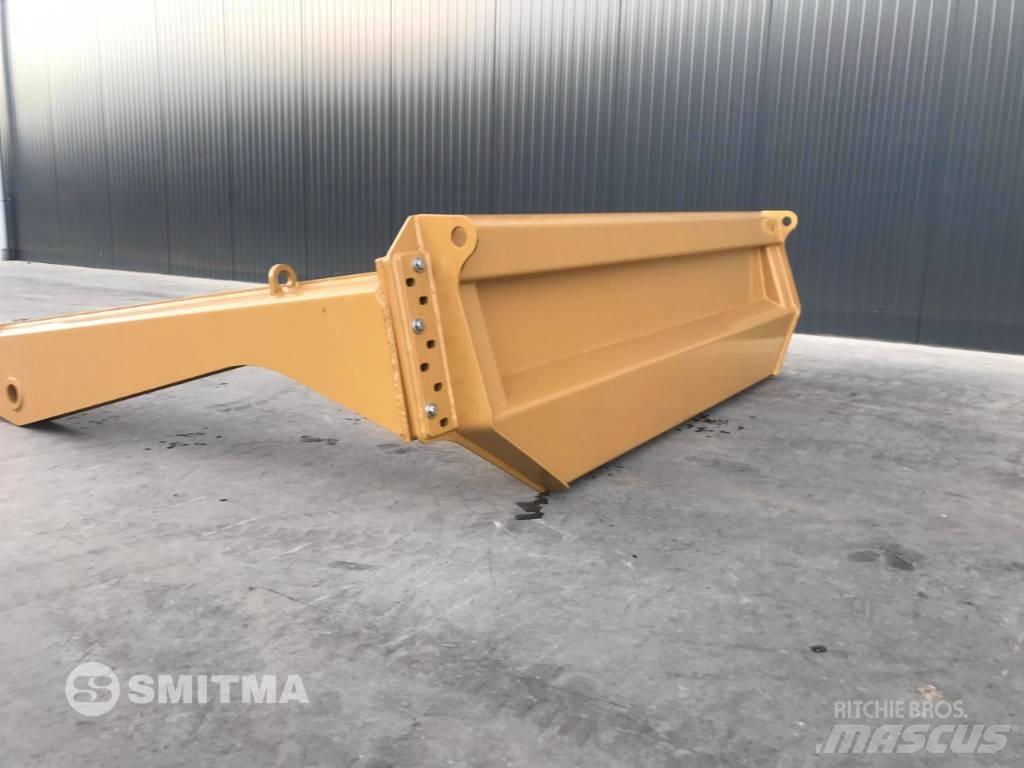 CAT 730 테일게이트