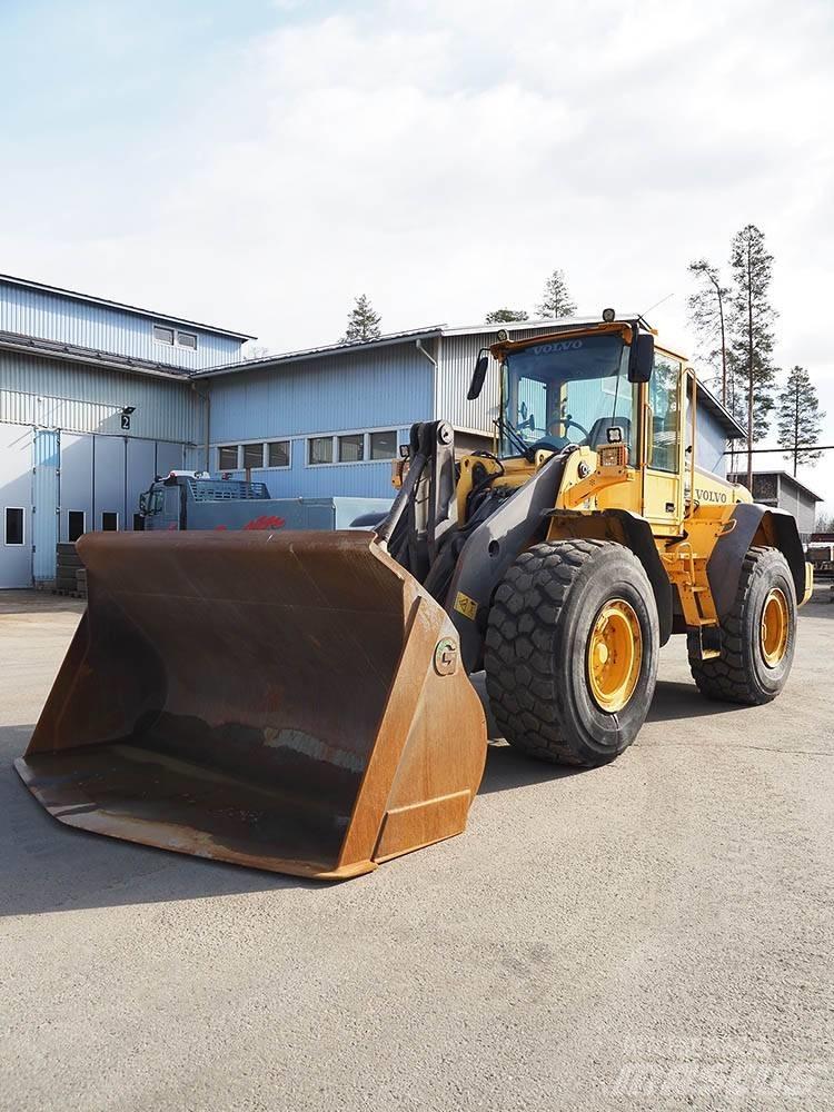 Volvo L 120 E  휠로우더