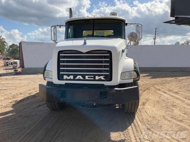Mack CTP 713 B 기타 트럭