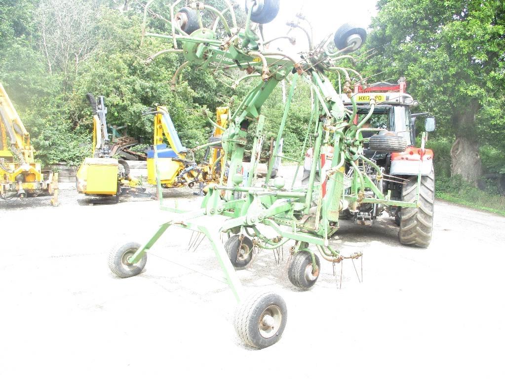 Krone KWT 10.50/8x7 갈퀴 및 테더