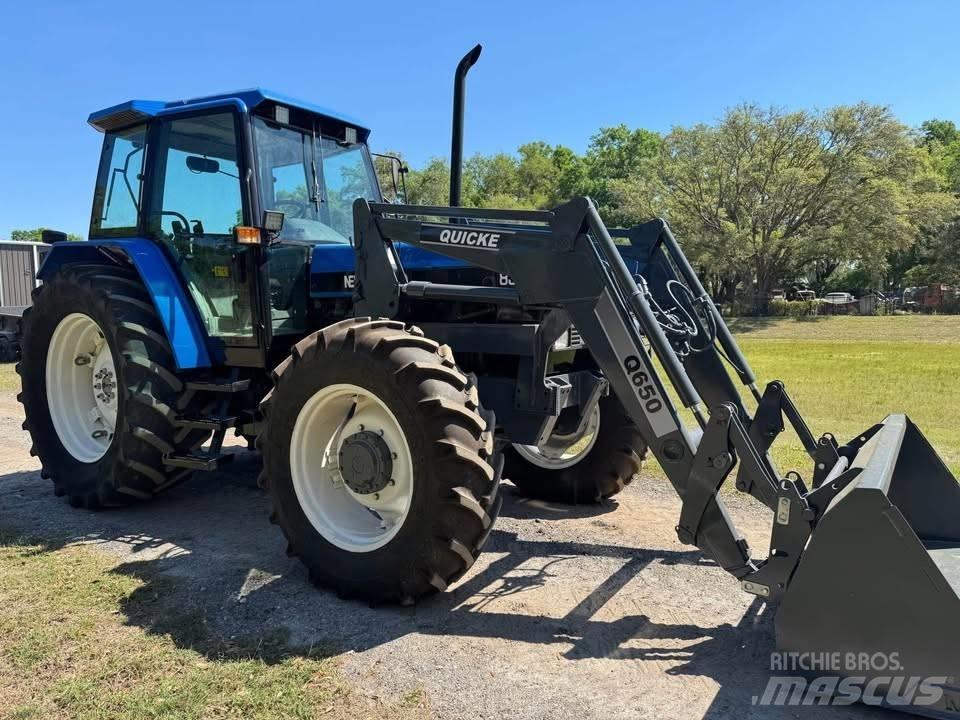 New Holland 8340 트랙터