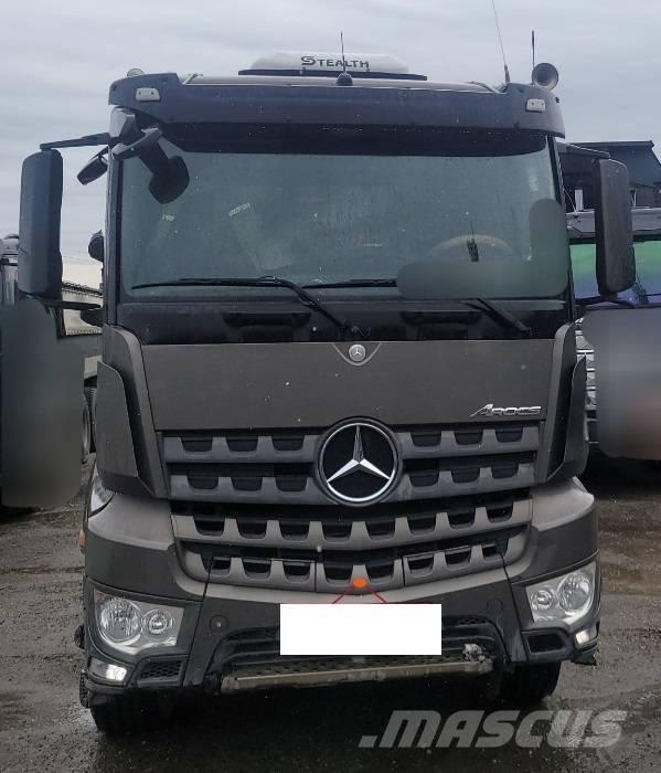 Mercedes-Benz 3951K 건설현장 덤프트럭