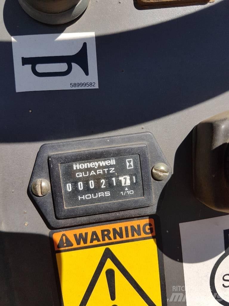 Volvo DD100 트윈 드럼 롤러
