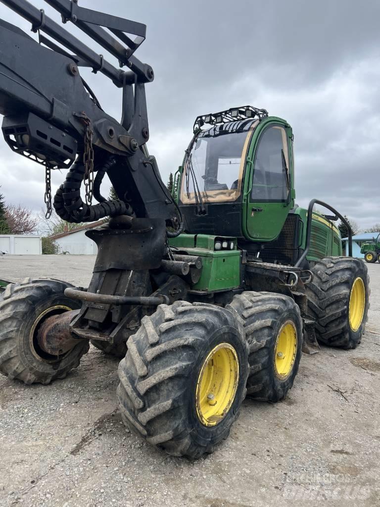John Deere 1170 E 원목 하베스터