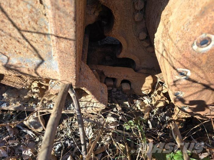 Hyundai HX 235 ALCR 중형굴삭기 7톤-28톤