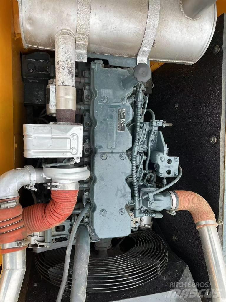 Hyundai R220LC-9S 대형 굴삭기 29톤 이상