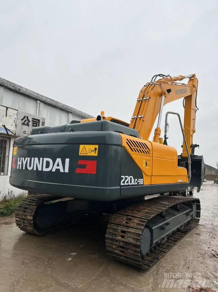 Hyundai R220LC-9S 대형 굴삭기 29톤 이상