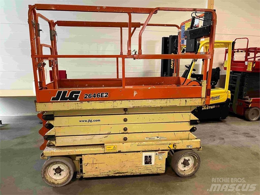 JLG 2646E2 가위형 리프트