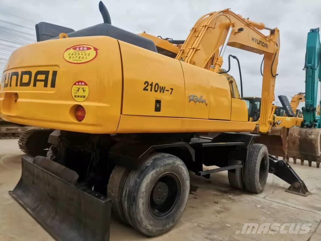Hyundai 210-7  휠 굴삭기