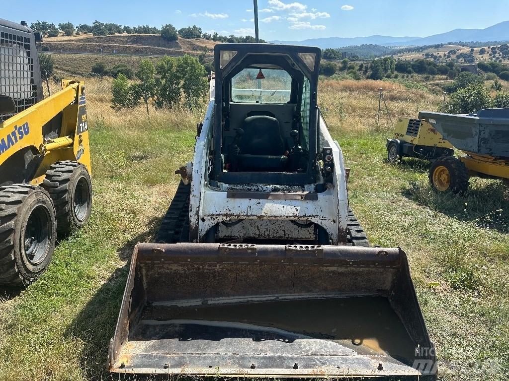 Bobcat T 190 궤도식 로우더