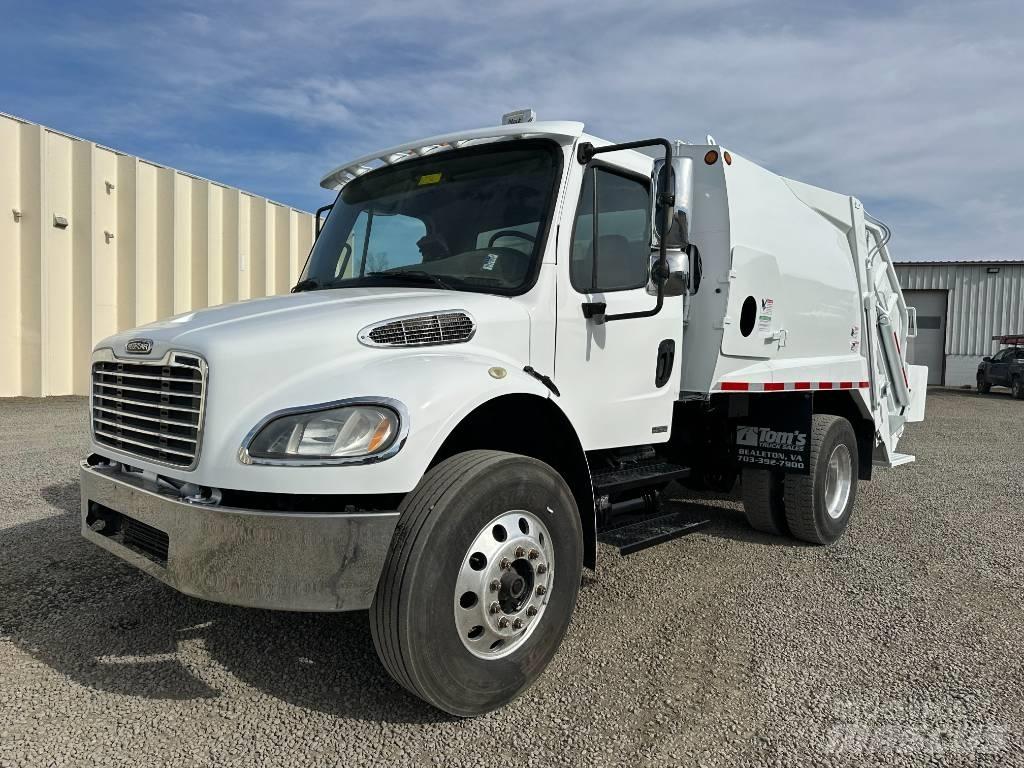 Freightliner M2 폐기물 수거 트럭