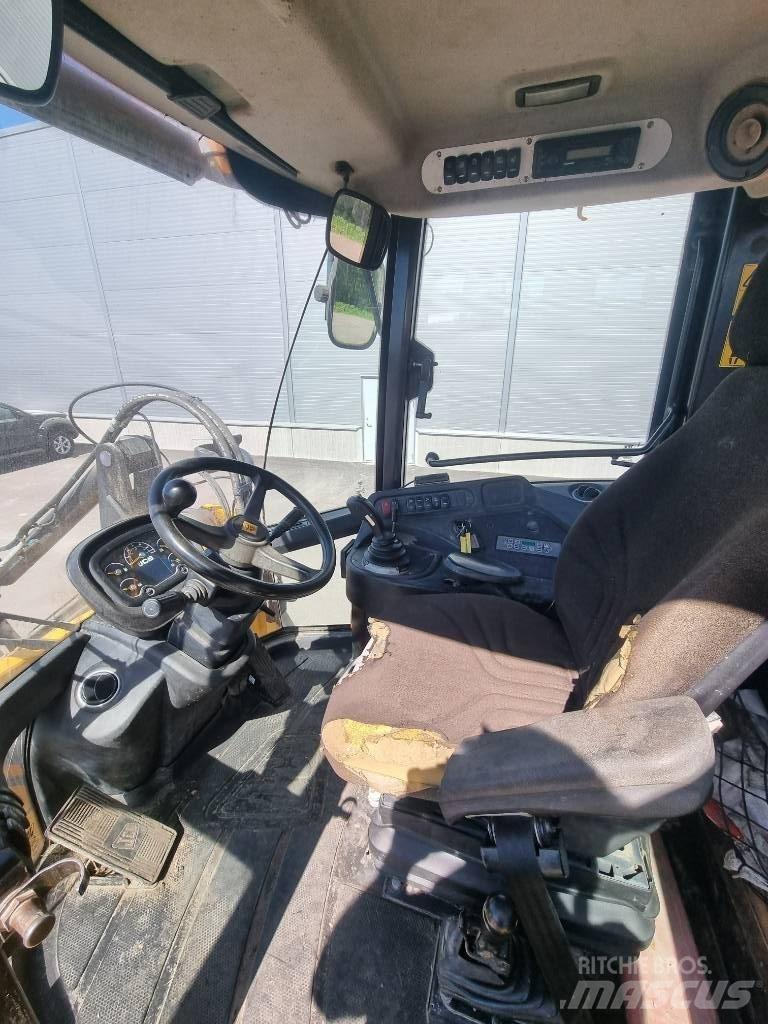 JCB 427  휠로우더