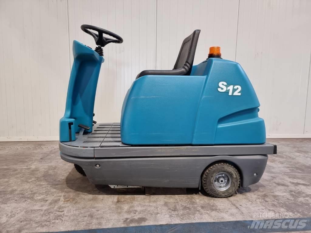 Tennant S12 도로 청소차