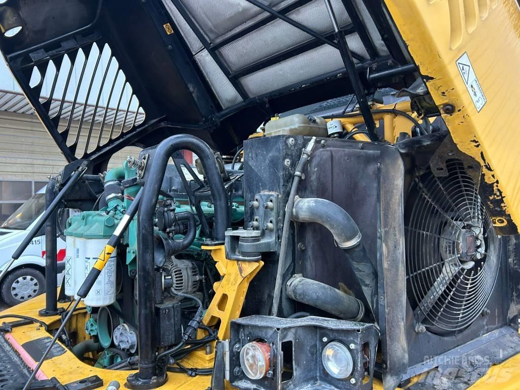 Volvo A 25 D 연결식 홀러