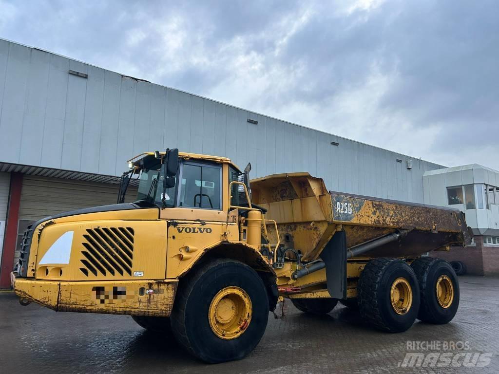 Volvo A 25 D 연결식 홀러
