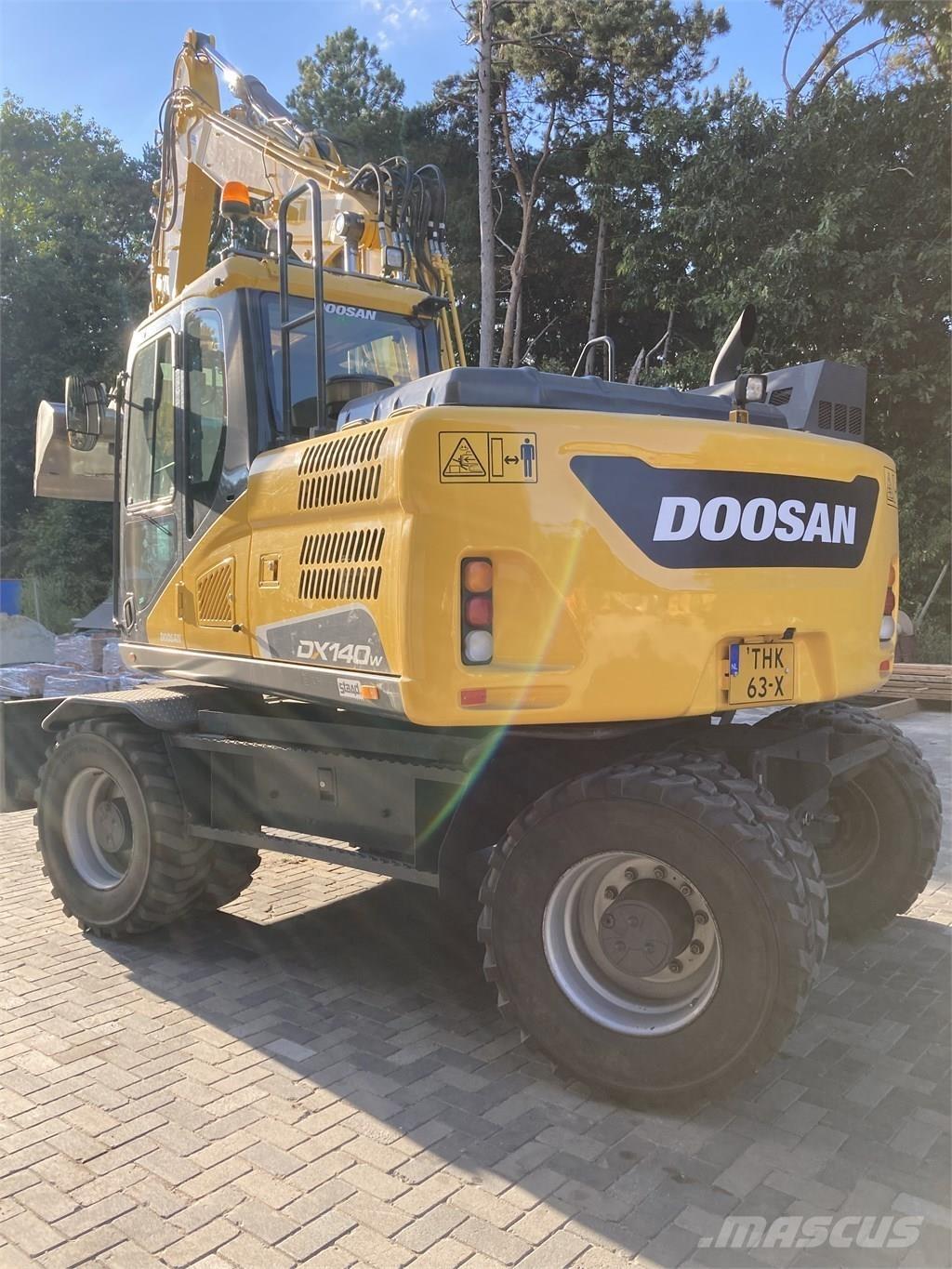 Doosan DX140W-5  휠 굴삭기