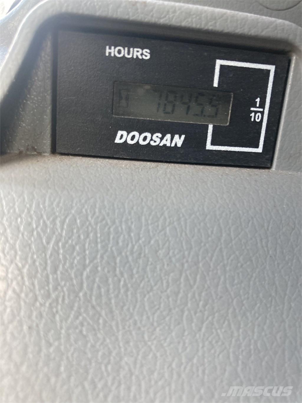 Doosan DX140W-5  휠 굴삭기